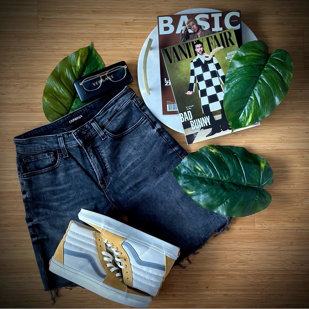 Express Black 10" Stretch Denim Shorts